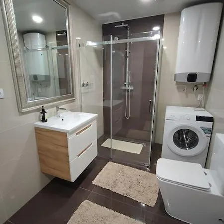 Bright Cosy House With Parking בית נופש *