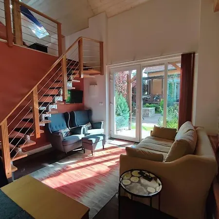 Feriehus Bright Cosy House With Parking *